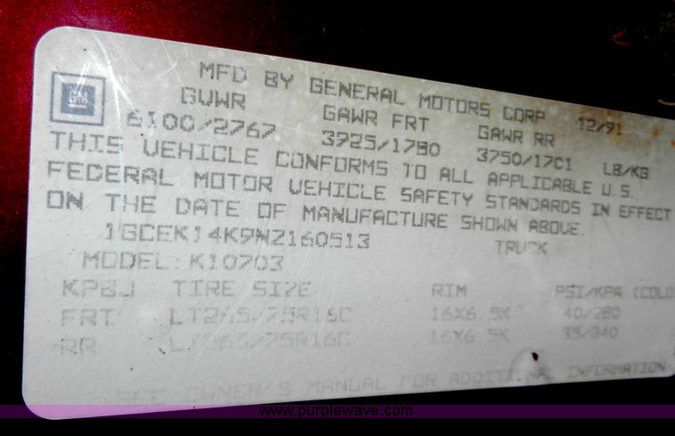 image for item A3918 1992 Chevrolet Cheyenne 1500 pickup truck