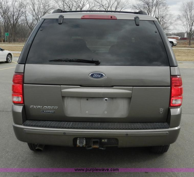 image for item A3964 2002 Ford Explorer Limited SUV