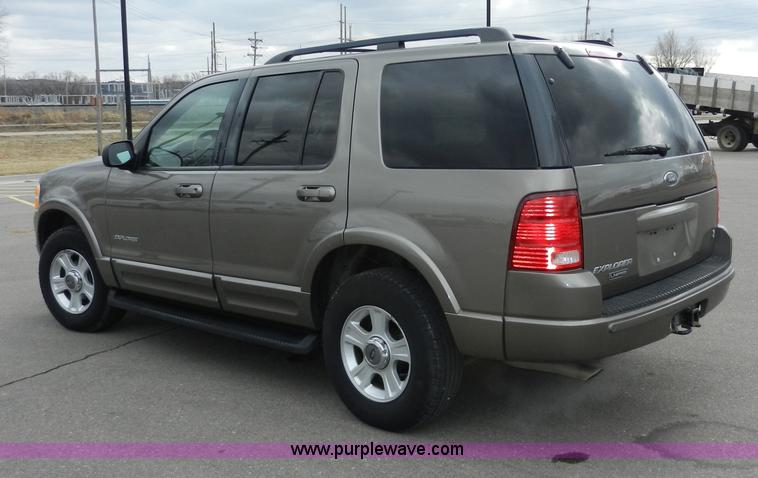 image for item A3964 2002 Ford Explorer Limited SUV