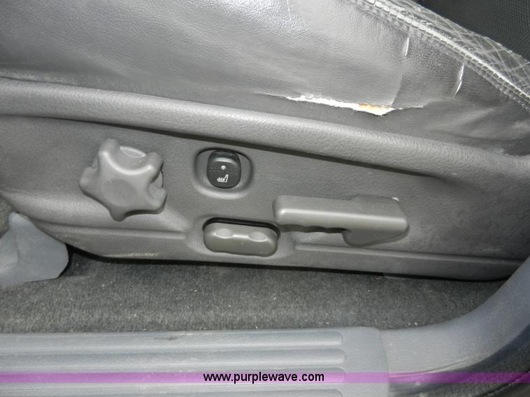 image for item A3964 2002 Ford Explorer Limited SUV