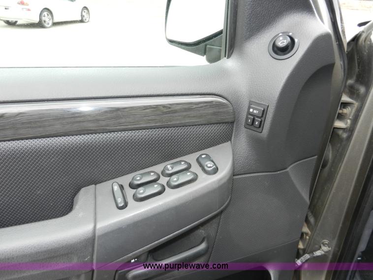 image for item A3964 2002 Ford Explorer Limited SUV