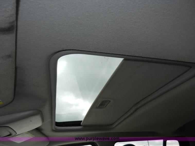 image for item A3964 2002 Ford Explorer Limited SUV