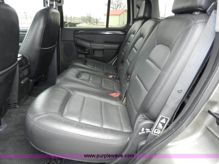 image for item A3964 2002 Ford Explorer Limited SUV