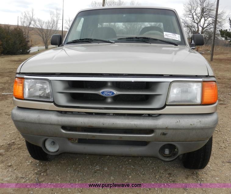 image for item A3971 1996 Ford Ranger STX SuperCab pickup truck