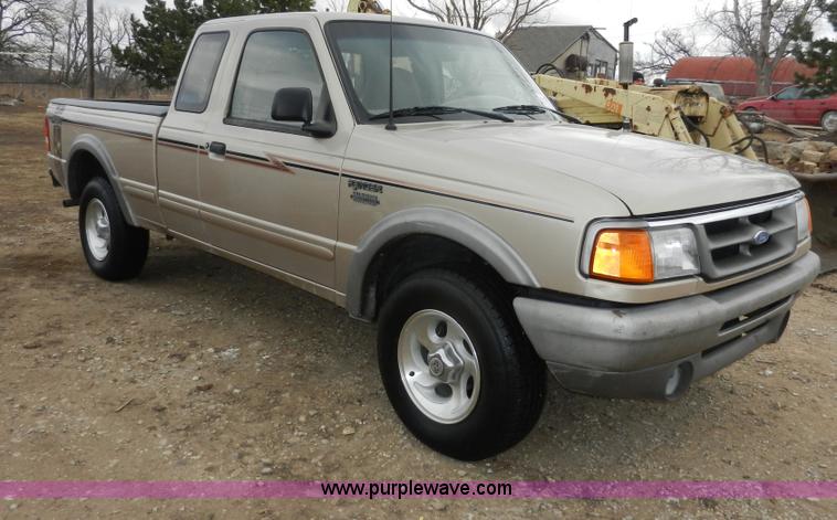 image for item A3971 1996 Ford Ranger STX SuperCab pickup truck