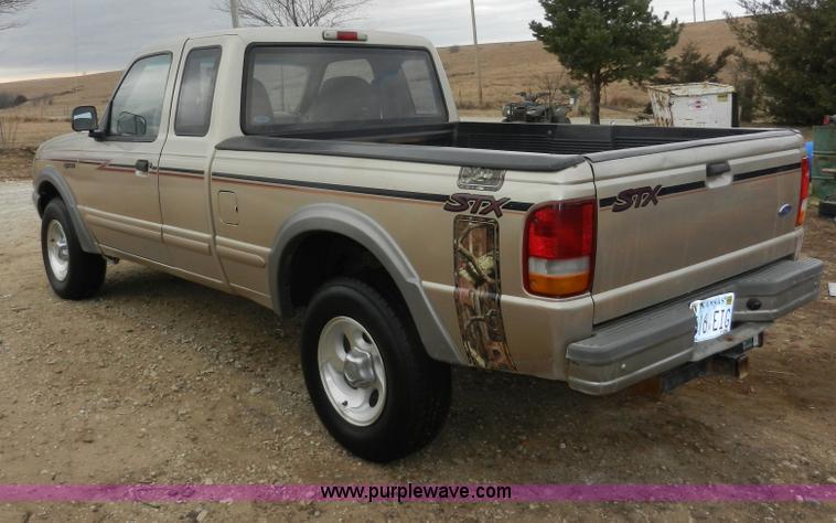 image for item A3971 1996 Ford Ranger STX SuperCab pickup truck