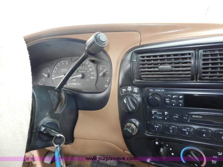 image for item A3971 1996 Ford Ranger STX SuperCab pickup truck