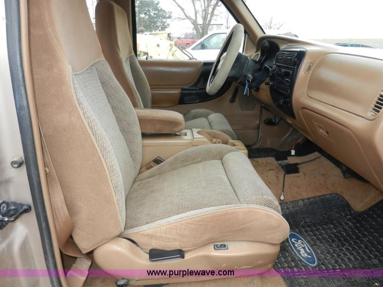 image for item A3971 1996 Ford Ranger STX SuperCab pickup truck