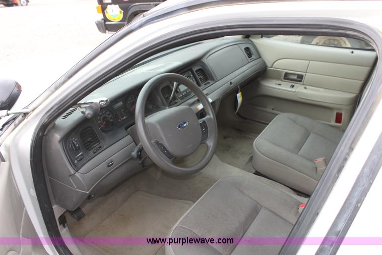 image for item AA9149 2010 Ford Crown Victoria Police Interceptor