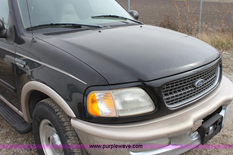 image for item AA9151 1998 Ford Expedition Eddie Bauer SUV