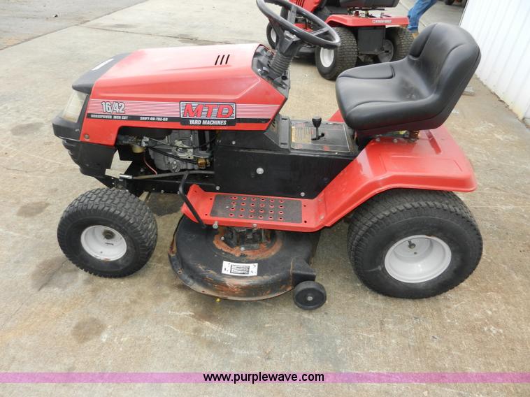 image for item AB9765 MTD lawn tractor