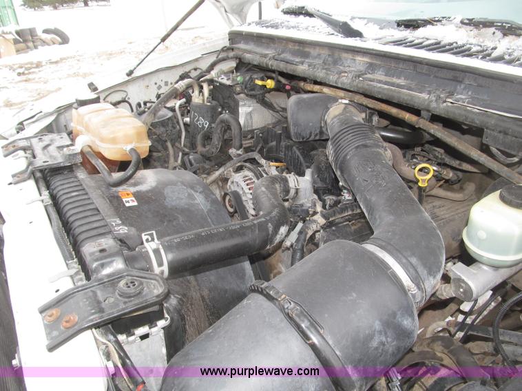 image for item B5343 2003 Ford F350 XL Super Duty pickup truck