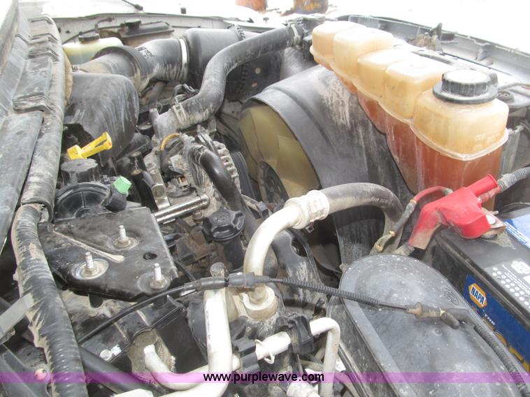 image for item B5343 2003 Ford F350 XL Super Duty pickup truck