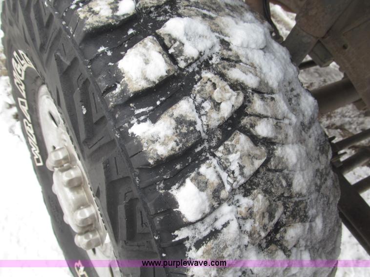 image for item B5343 2003 Ford F350 XL Super Duty pickup truck