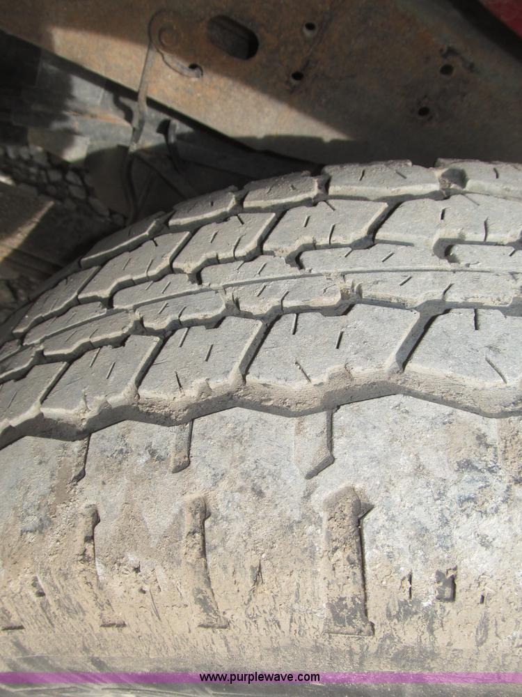 image for item B5382 2003 Chevrolet Silverado 1500 LS Extended Cab pickup truck