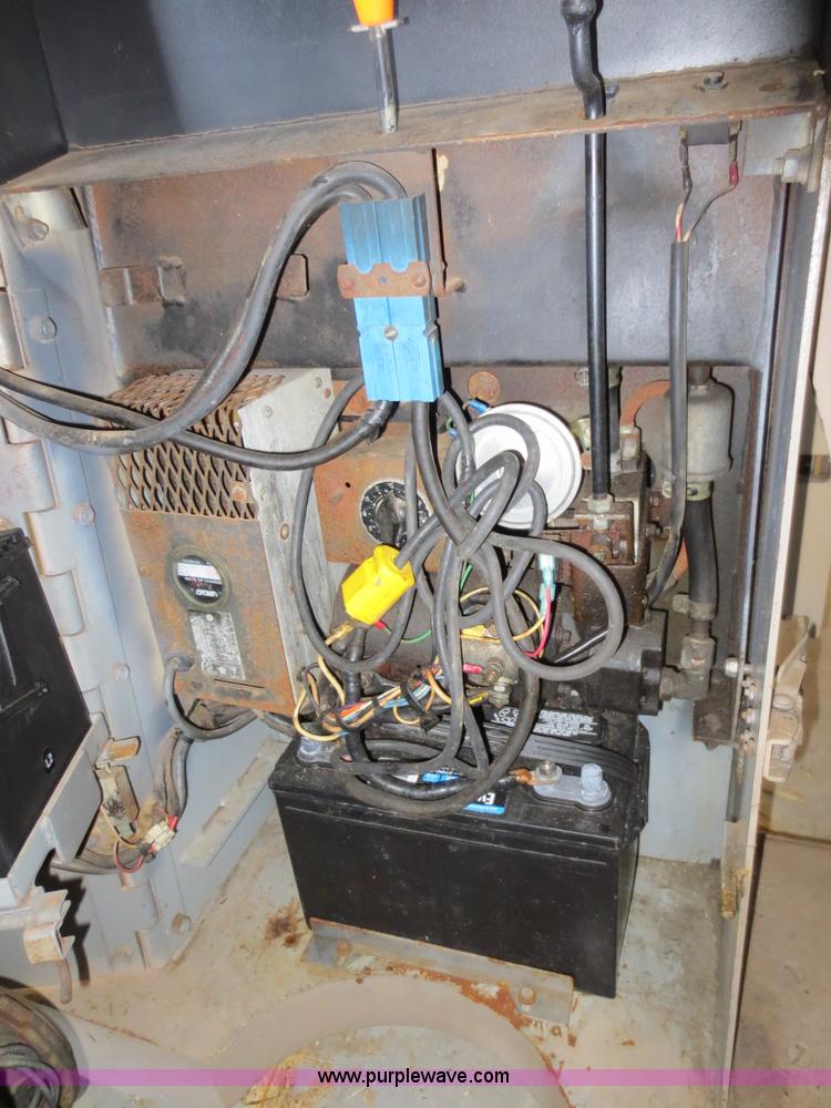 image for item D5762 1979 Crown forklift