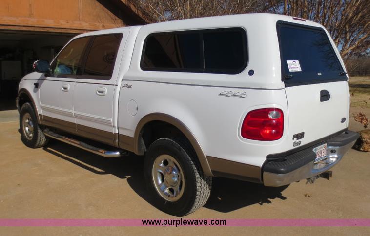 image for item D5763 2001 Ford F150 Lariat SuperCrew pickup truck