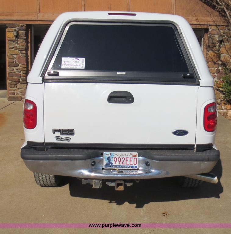 image for item D5763 2001 Ford F150 Lariat SuperCrew pickup truck