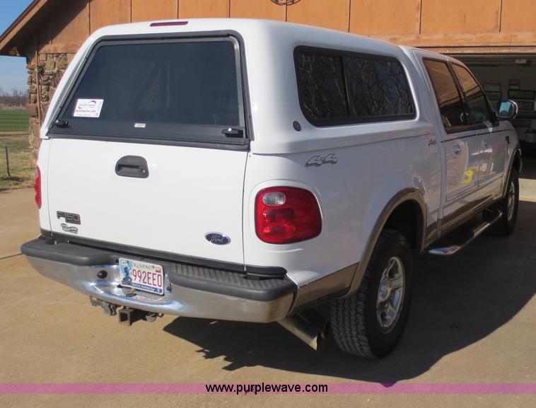 image for item D5763 2001 Ford F150 Lariat SuperCrew pickup truck