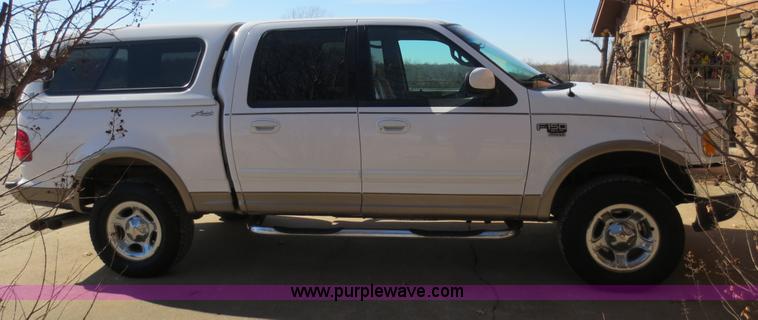 image for item D5763 2001 Ford F150 Lariat SuperCrew pickup truck