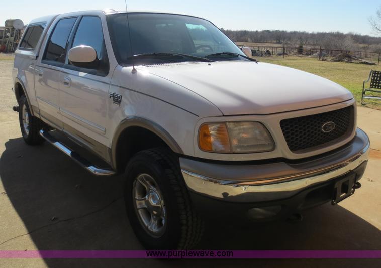 image for item D5763 2001 Ford F150 Lariat SuperCrew pickup truck