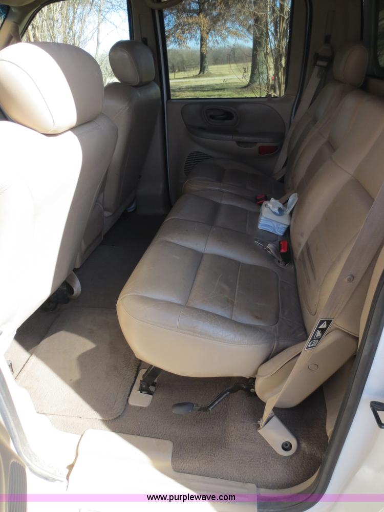 image for item D5763 2001 Ford F150 Lariat SuperCrew pickup truck