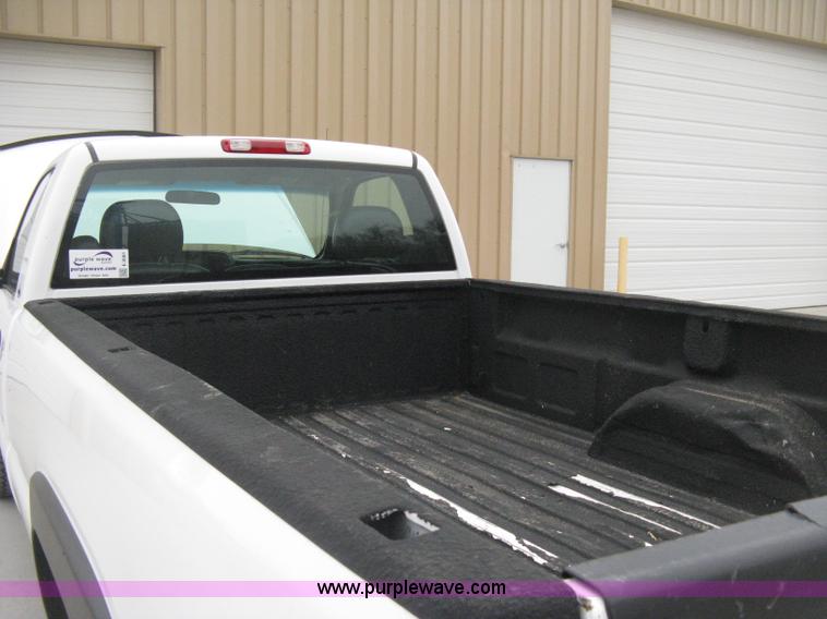 image for item E3081 2002 Chevrolet Silverado 2500 pickup truck