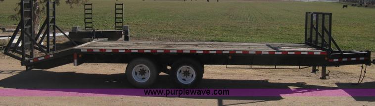 image for item E3083 1993 Terr flatbed equipment trailer