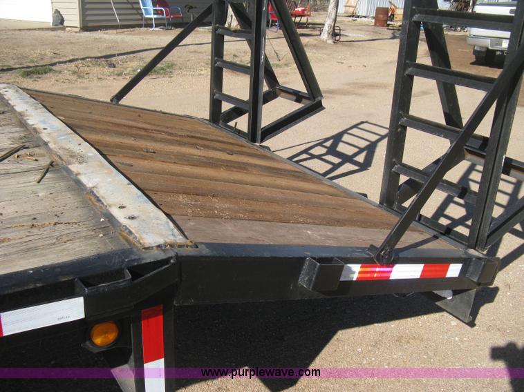 image for item E3083 1993 Terr flatbed equipment trailer