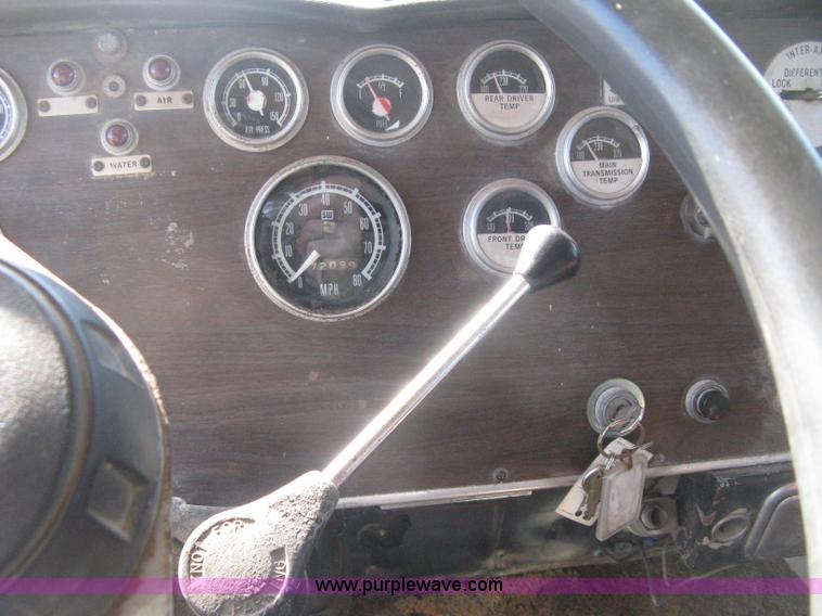 image for item E3084 1973 Peterbilt 359 ST semi truck