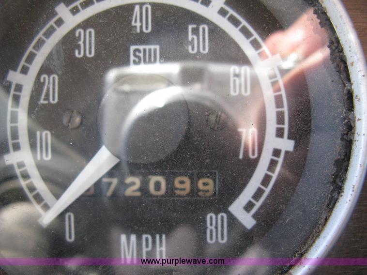 image for item E3084 1973 Peterbilt 359 ST semi truck