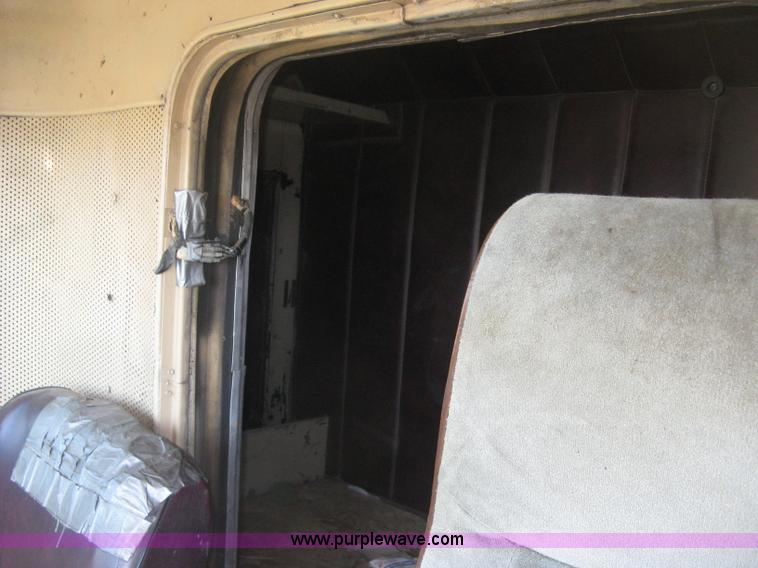 image for item E3084 1973 Peterbilt 359 ST semi truck