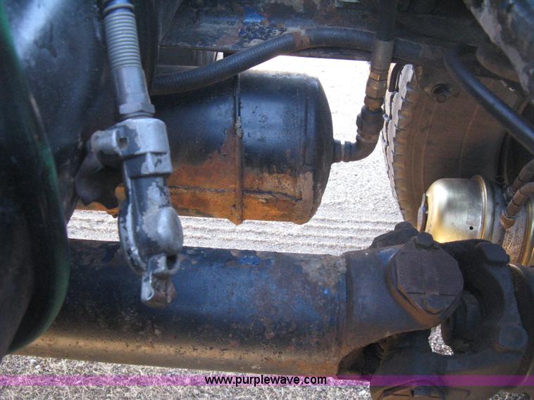 image for item E3084 1973 Peterbilt 359 ST semi truck