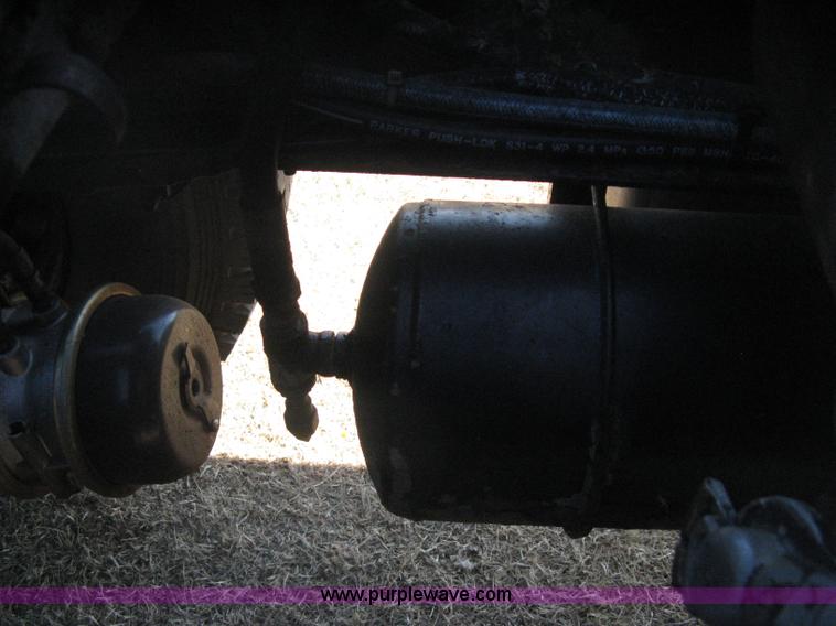 image for item E3084 1973 Peterbilt 359 ST semi truck