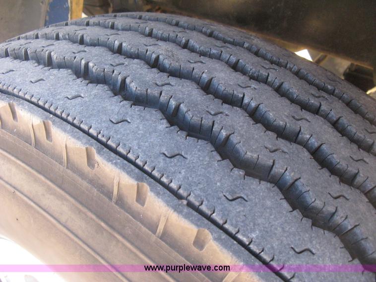 image for item E3084 1973 Peterbilt 359 ST semi truck