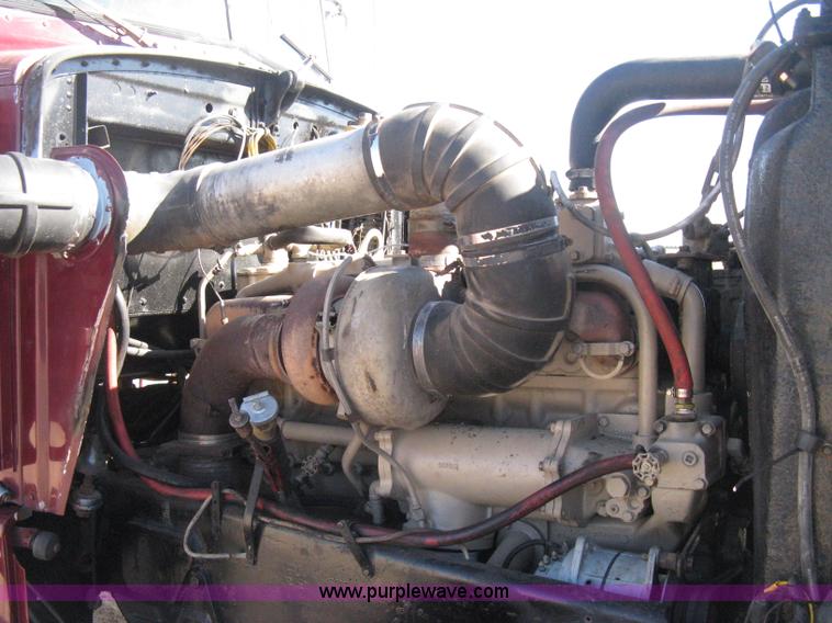 image for item E3084 1973 Peterbilt 359 ST semi truck