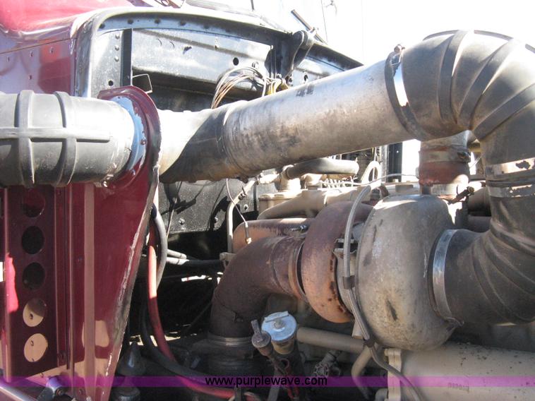 image for item E3084 1973 Peterbilt 359 ST semi truck