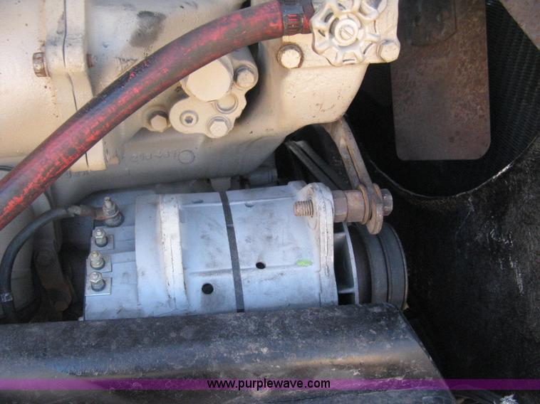 image for item E3084 1973 Peterbilt 359 ST semi truck