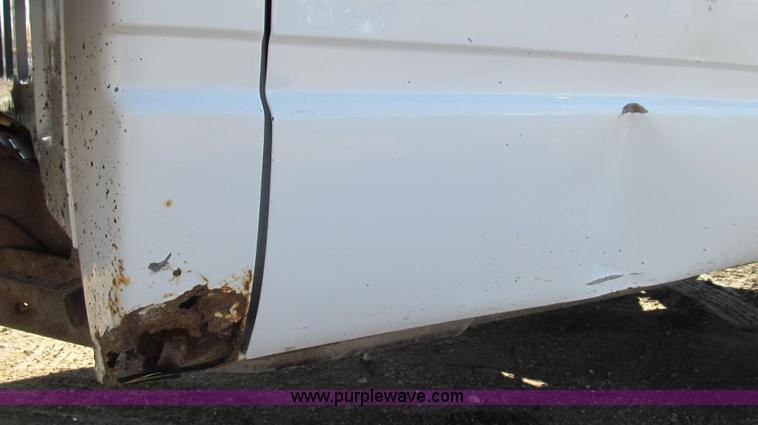 image for item E3745 1998 Chevrolet C/K 3500 Cheyenne flatbed truck