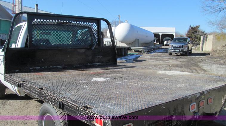 image for item E3745 1998 Chevrolet C/K 3500 Cheyenne flatbed truck