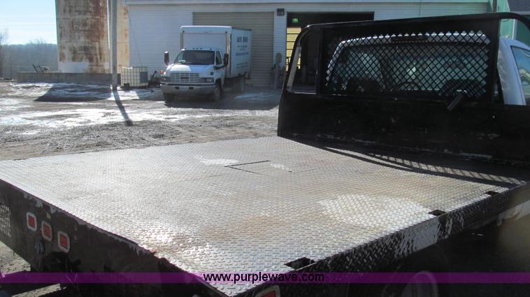 image for item E3745 1998 Chevrolet C/K 3500 Cheyenne flatbed truck