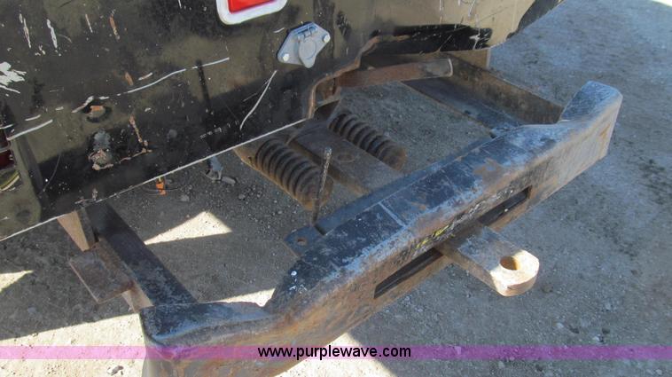 image for item E3745 1998 Chevrolet C/K 3500 Cheyenne flatbed truck