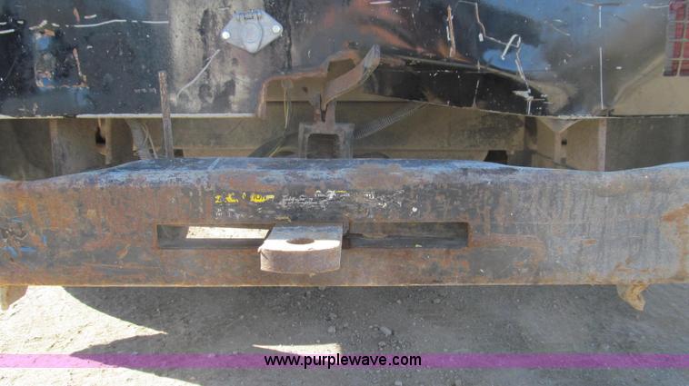 image for item E3745 1998 Chevrolet C/K 3500 Cheyenne flatbed truck