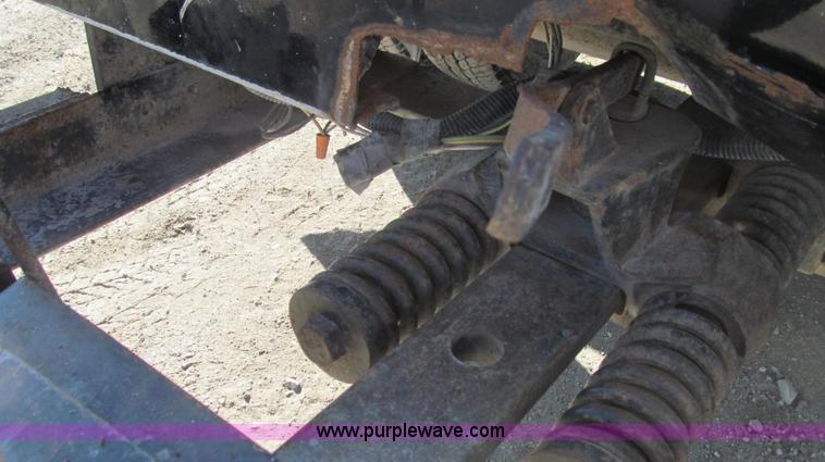 image for item E3745 1998 Chevrolet C/K 3500 Cheyenne flatbed truck