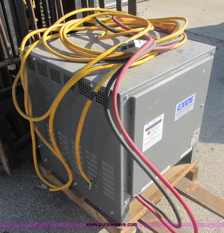 image for item E7094 Daewoo electric forklift