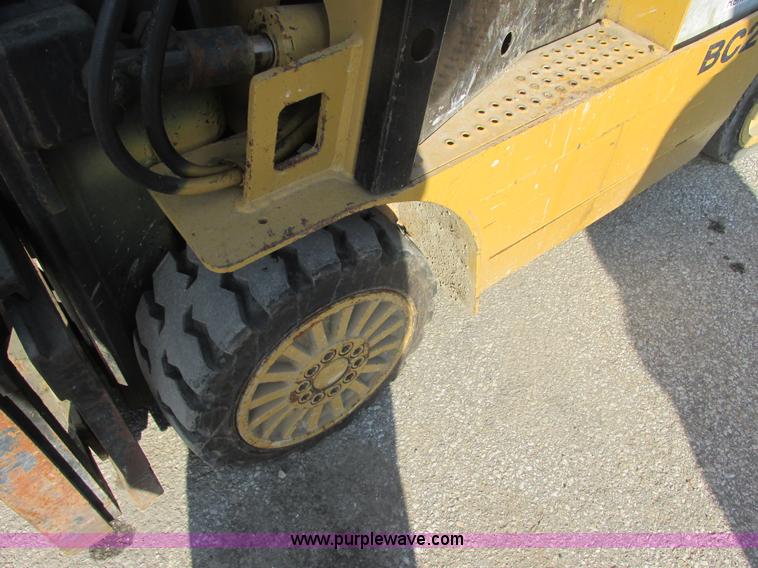 image for item E7094 Daewoo electric forklift