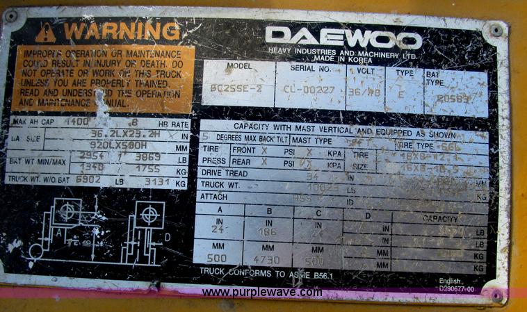 image for item E7095 Daewoo electric forklift