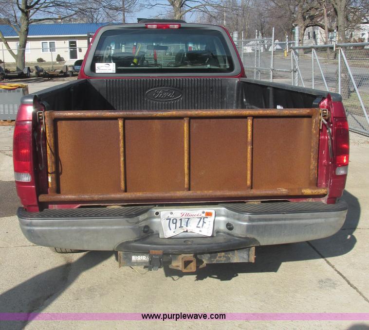 image for item E7096 2002 Ford F150 XL SuperCab pickup truck