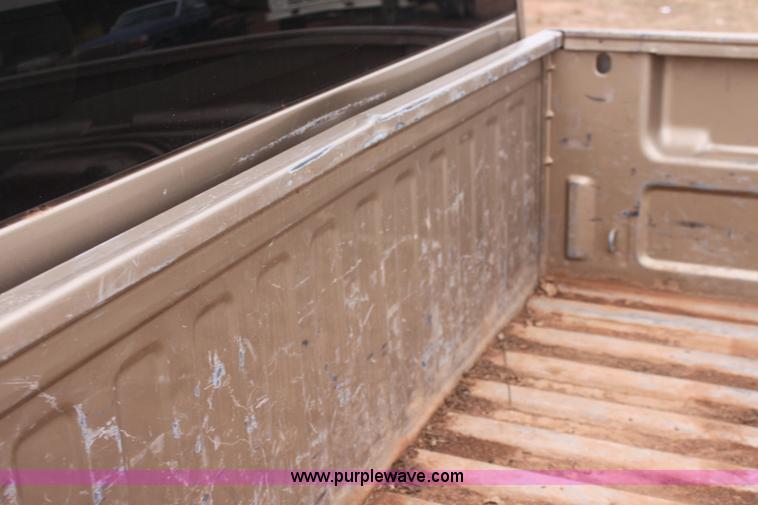 image for item E8381 2000 Chevrolet Silverado 2500 LS Extended Cab pickup truck