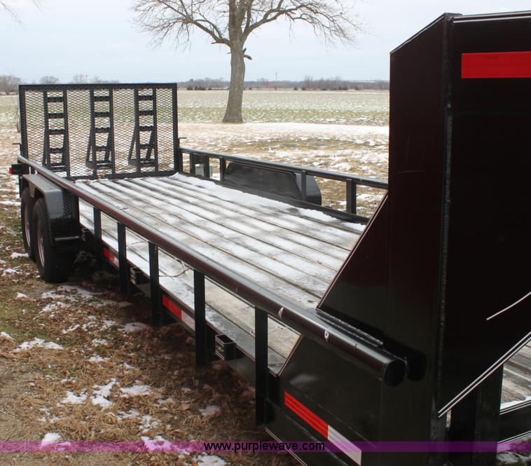 image for item E8388 2010 Kearney 24' equipment trailer